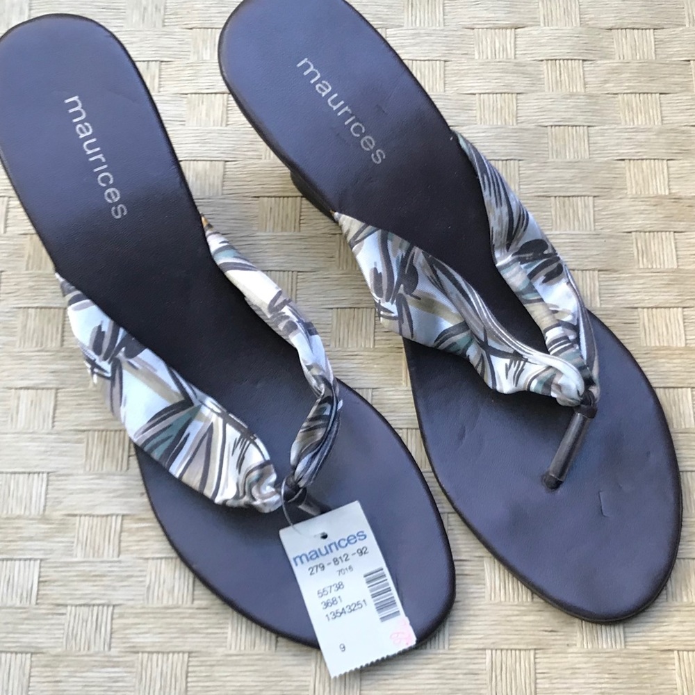 Maurices Sandals 👡